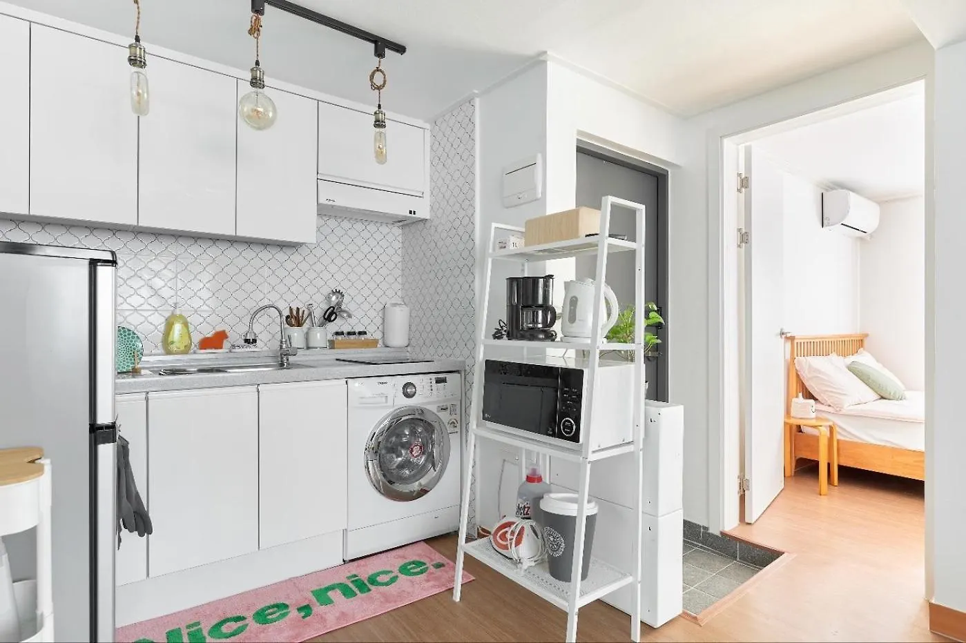 Stay On 3 Seoul Apartment